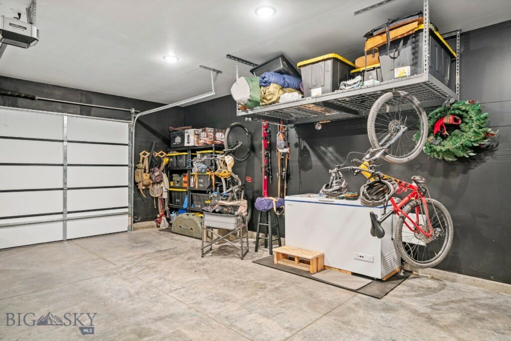 1602 Wyatt Earp Court, Belgrade MT 59714