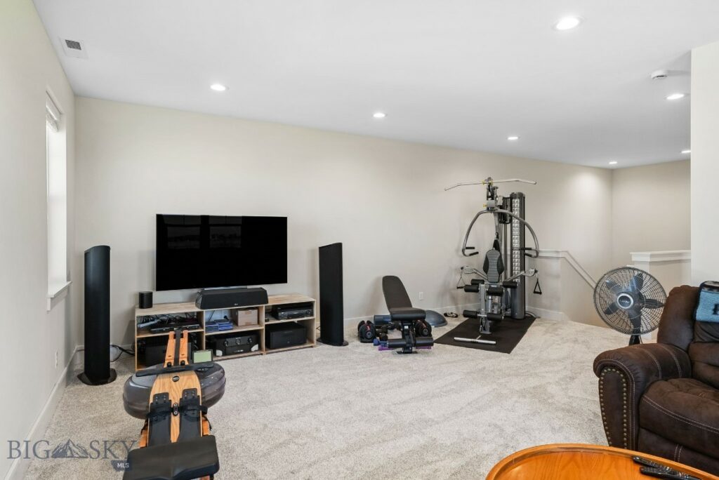 1604 Kit Carson Circle, Belgrade MT 59714