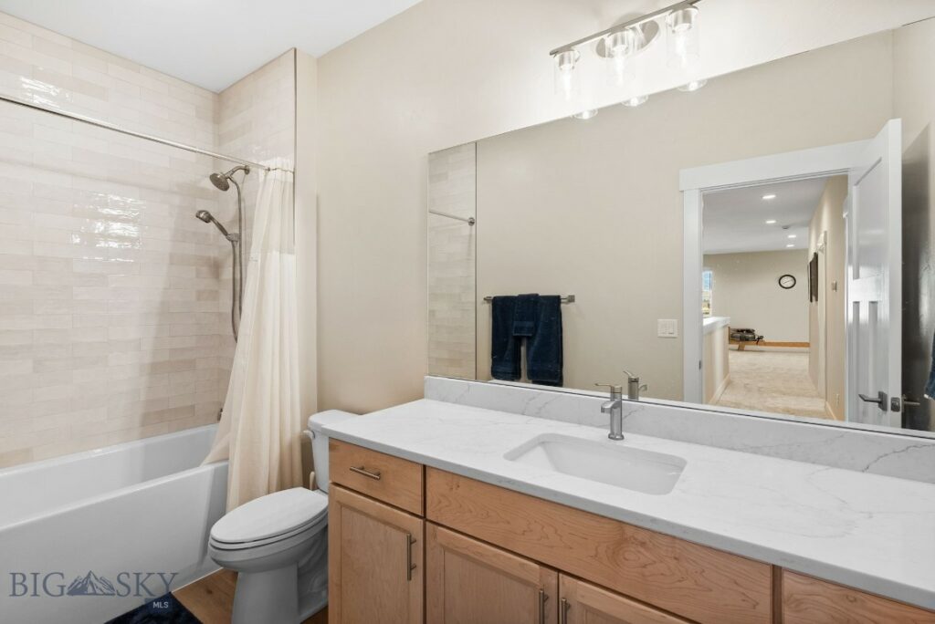 1604 Kit Carson Circle, Belgrade MT 59714