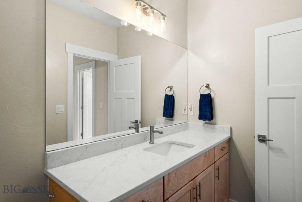 1604 Kit Carson Circle, Belgrade MT 59714