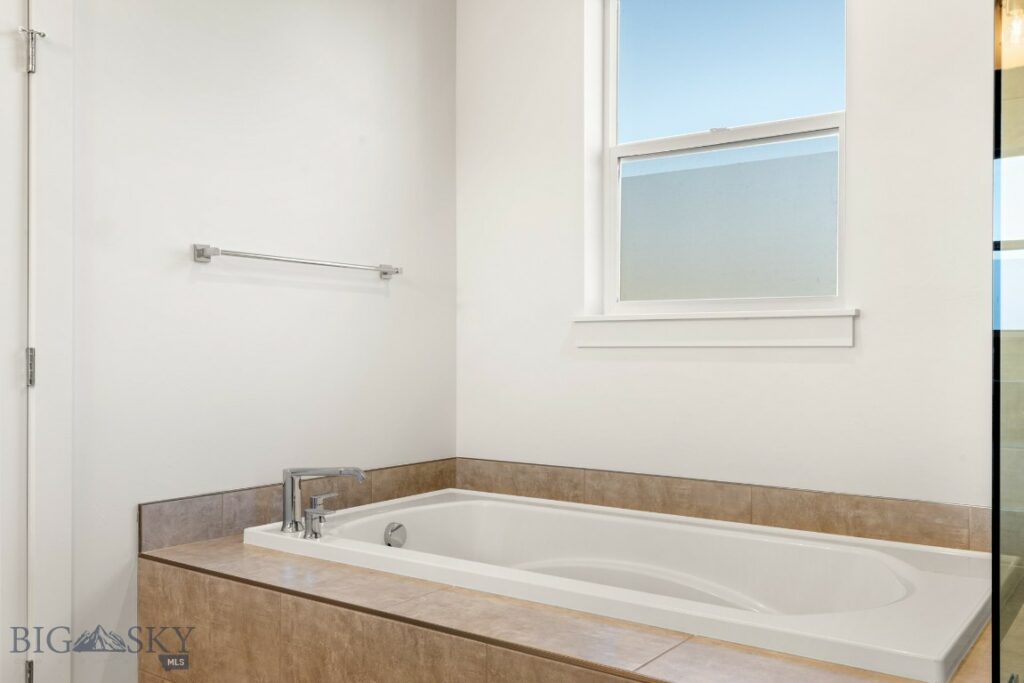 1606 Wyatt Earp Court, Belgrade MT 59714