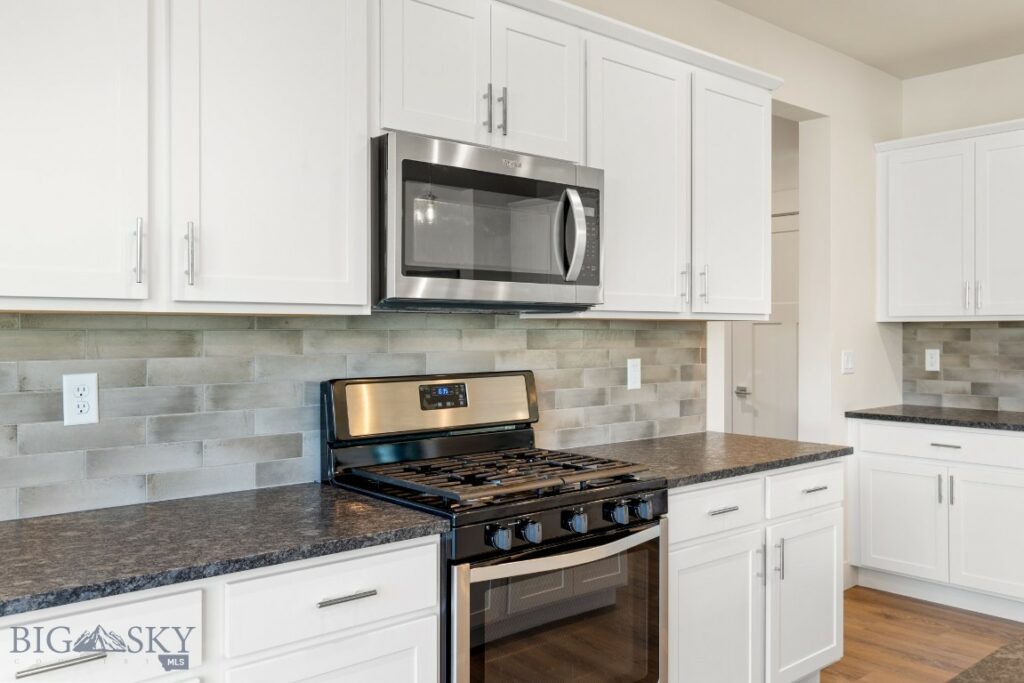 1606 Wyatt Earp Court, Belgrade MT 59714