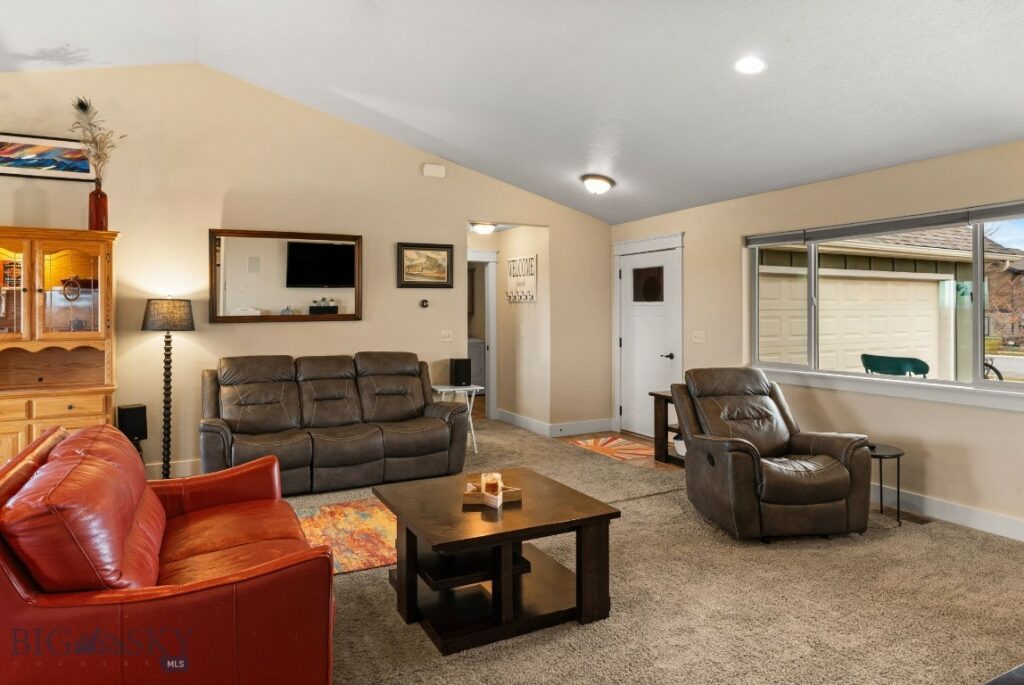 1611 Powers, Belgrade MT 59714