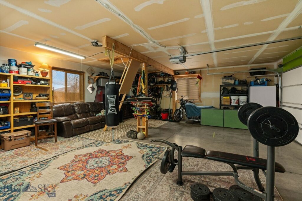 1611 Powers, Belgrade MT 59714