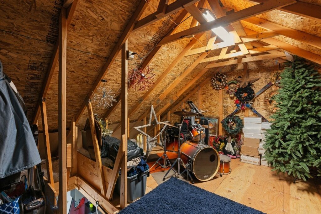 1611 Powers, Belgrade MT 59714