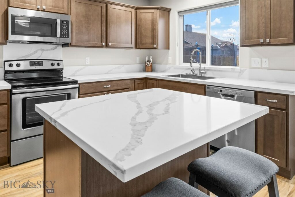 1613 Drummond Boulevard, Belgrade MT 59714