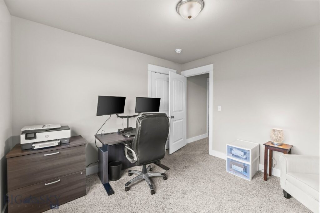 1613 Drummond Boulevard, Belgrade MT 59714