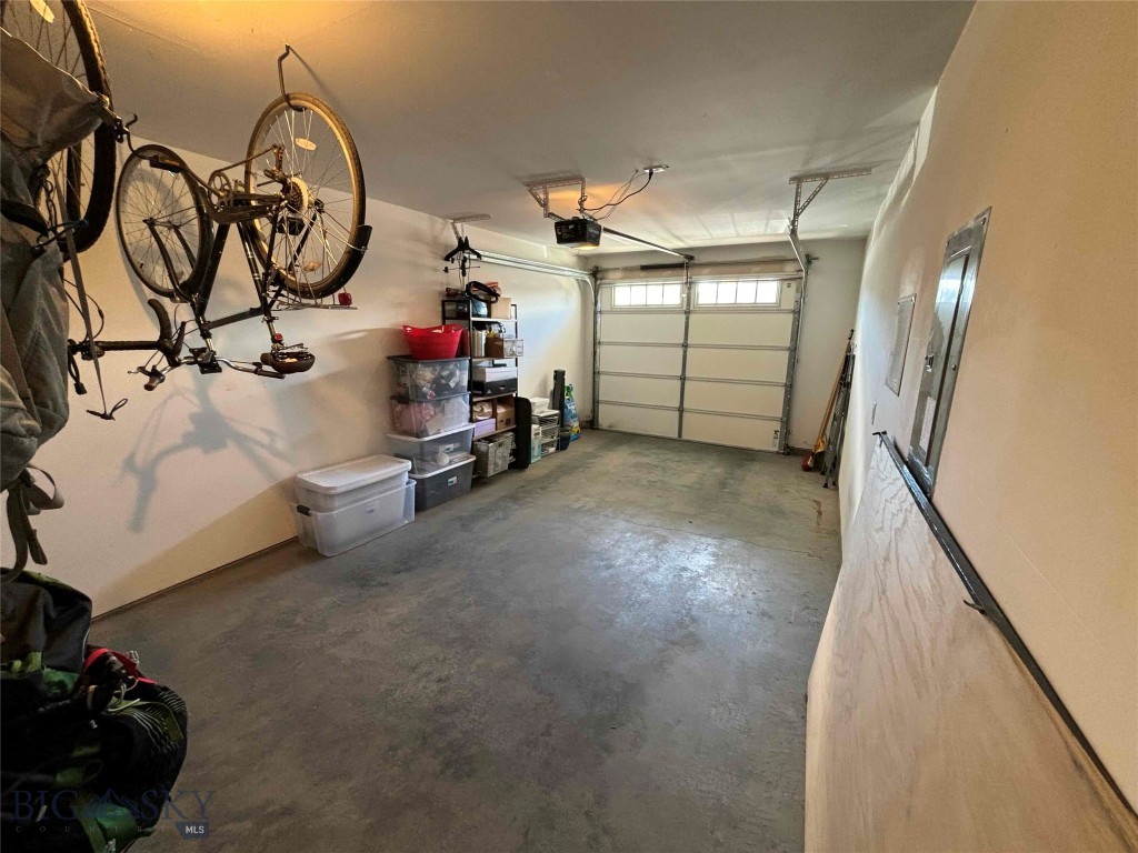 1640 New Holland Drive, Bozeman MT 59718