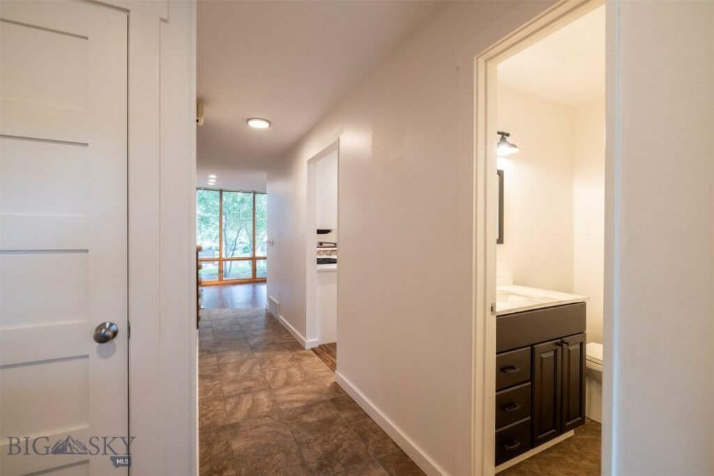1659 S Black Avenue, Bozeman MT 59715