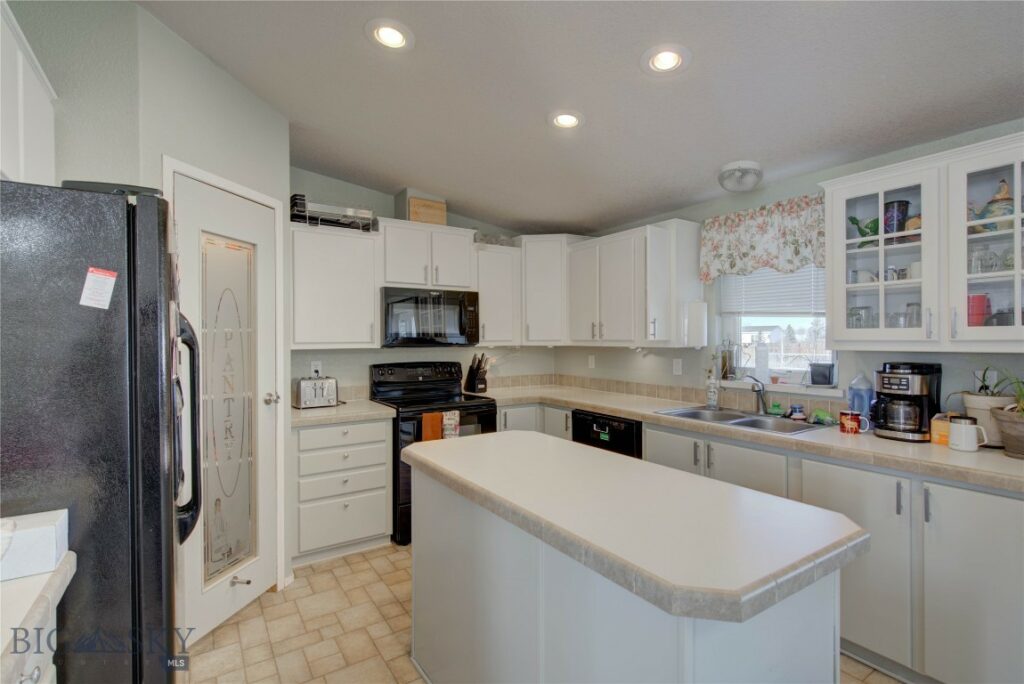 169 Tulip Avenue, Belgrade MT 59714
