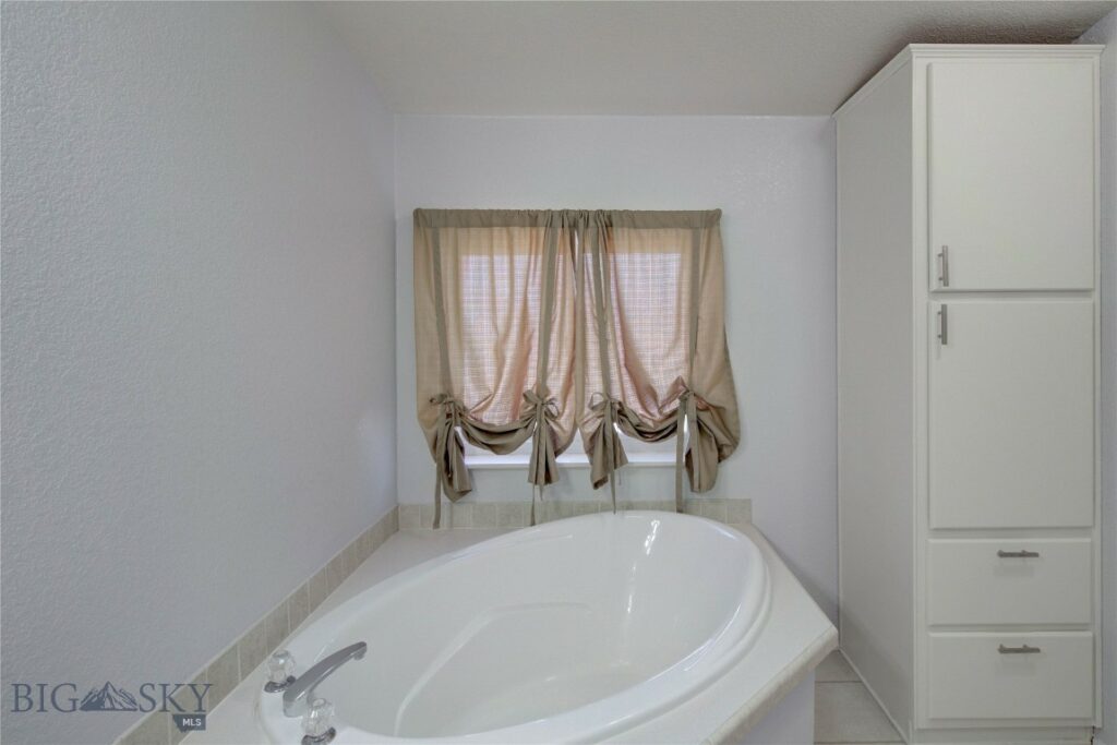 169 Tulip Avenue, Belgrade MT 59714
