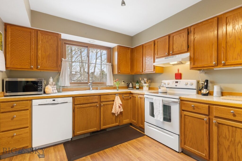 17 Chestnut Grove, Bozeman MT 59718