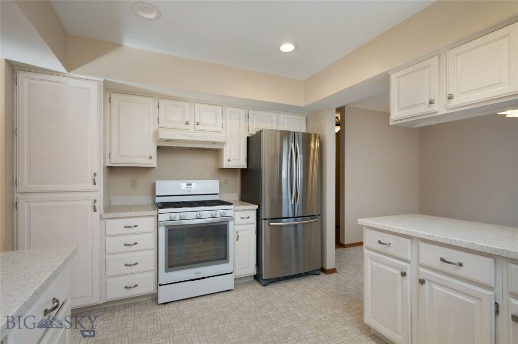 17 Hoffman Drive, Bozeman MT 59715