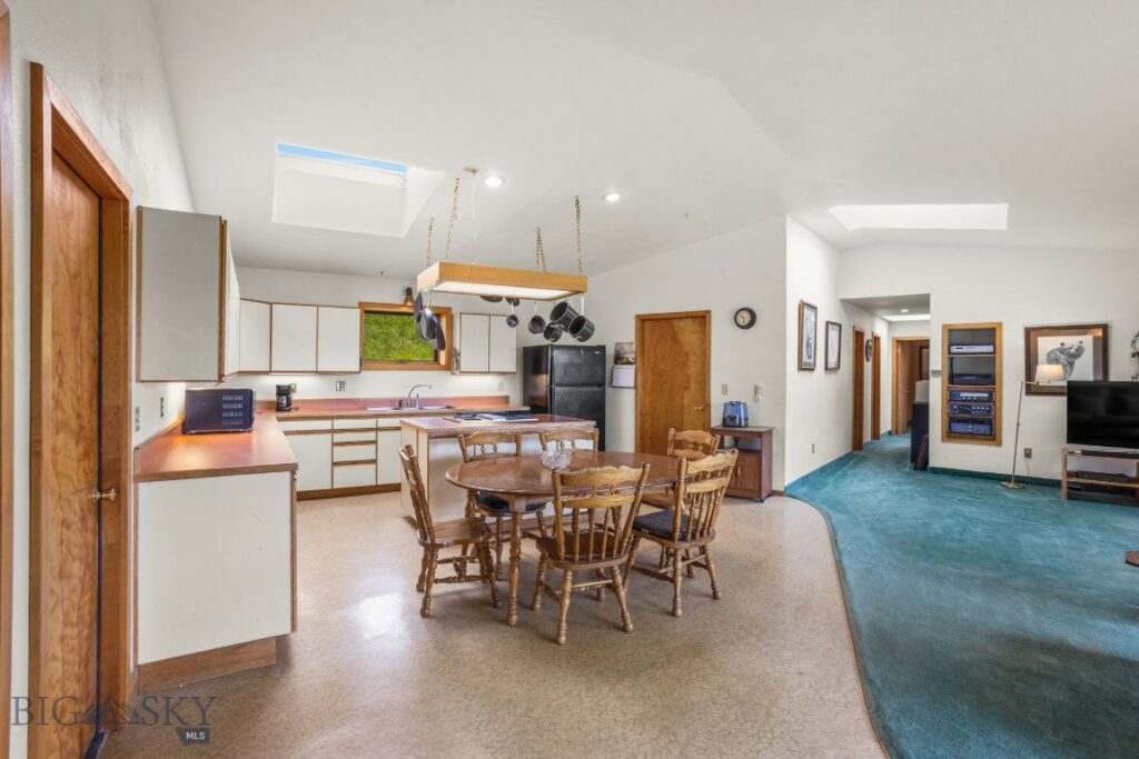 170 Cokedale Road, Livingston MT 59047