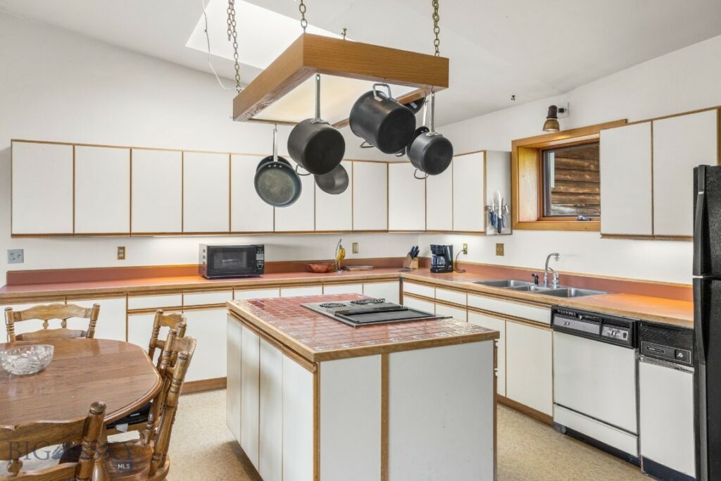 170 Cokedale Road, Livingston MT 59047