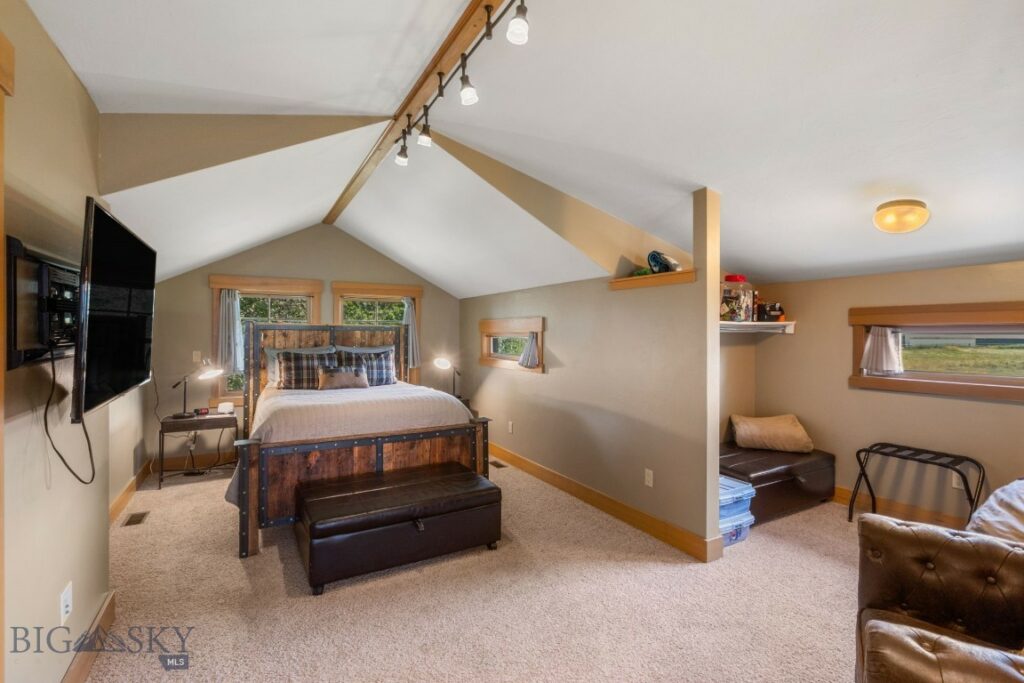 1700 Nelson Road, Bozeman MT 59718