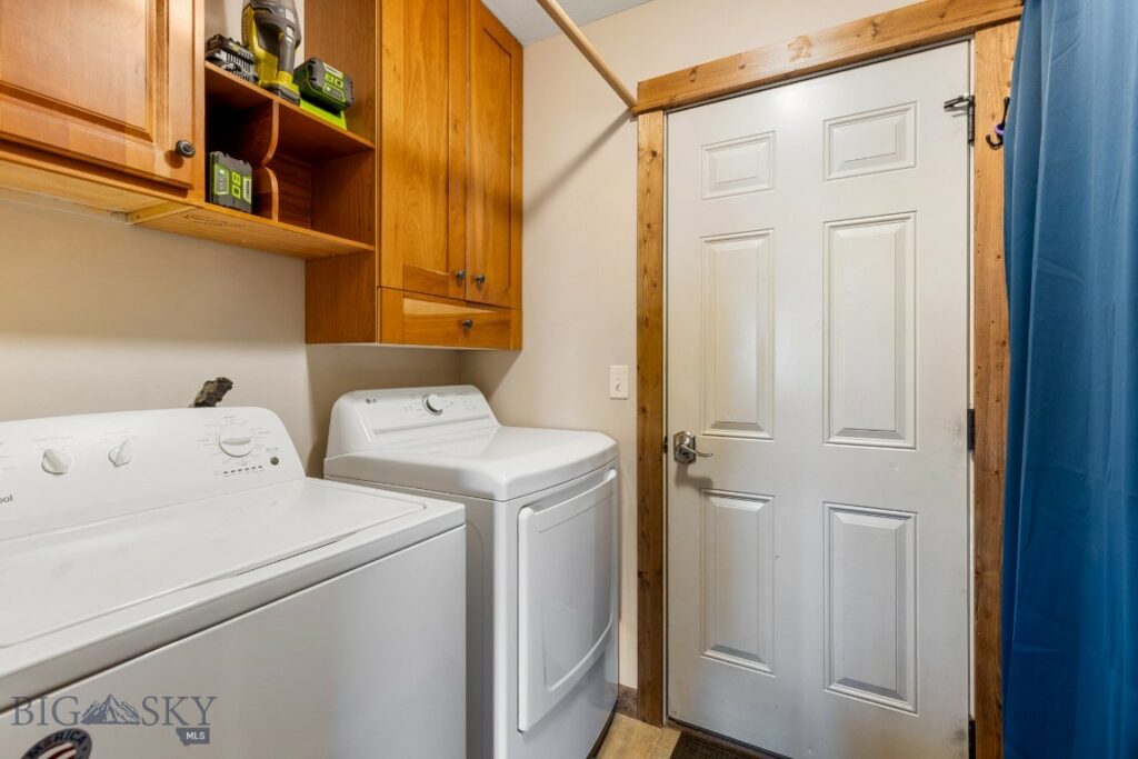 1704 Drummond Boulevard, Belgrade MT 59714