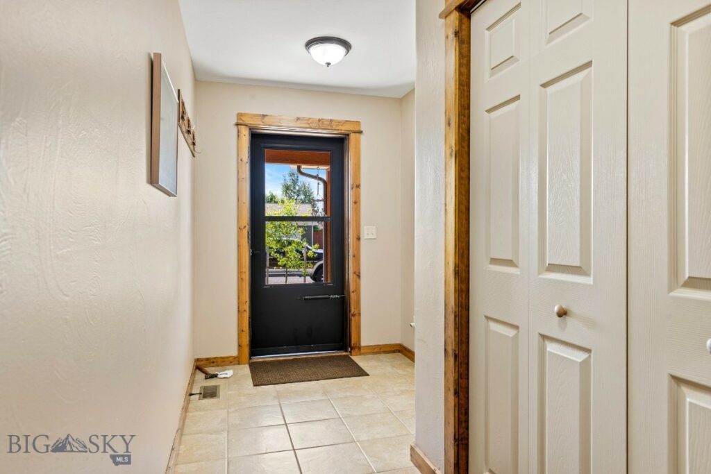 1704 Drummond Boulevard, Belgrade MT 59714