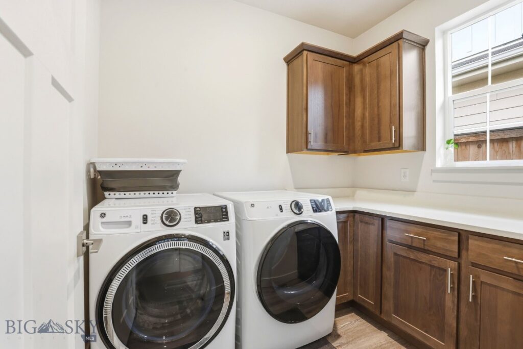 1704 Wyatt Earp Court, Belgrade MT 59714