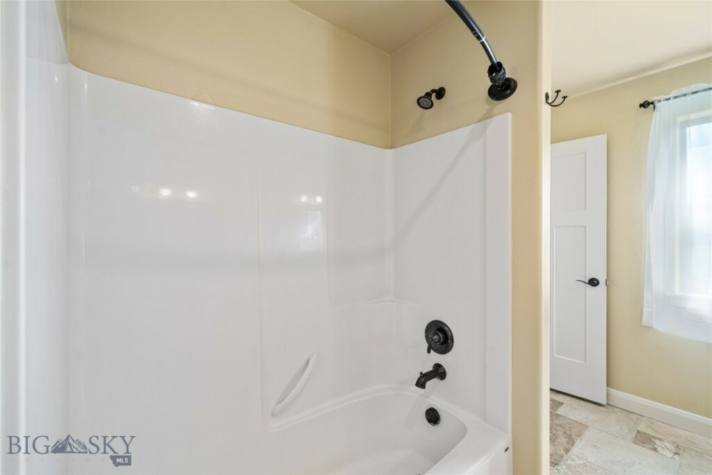1705 Ingomar Boulevard, Belgrade MT 59714