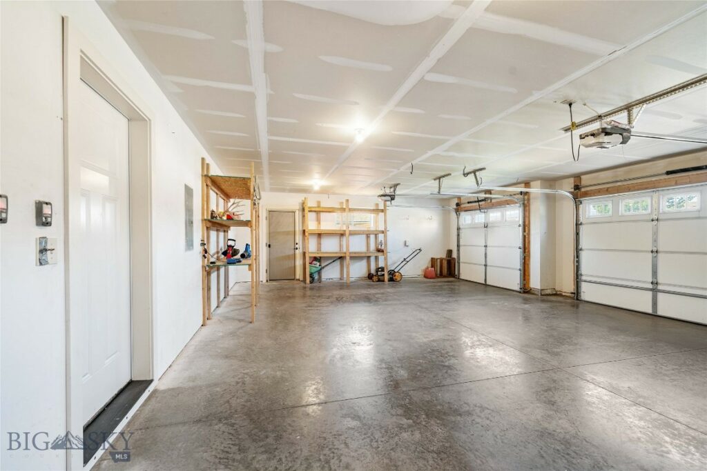 1705 Ingomar Boulevard, Belgrade MT 59714
