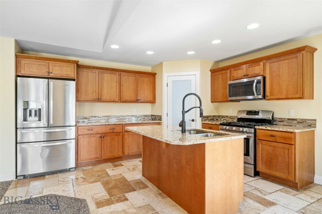 1705 Ingomar Boulevard, Belgrade MT 59714