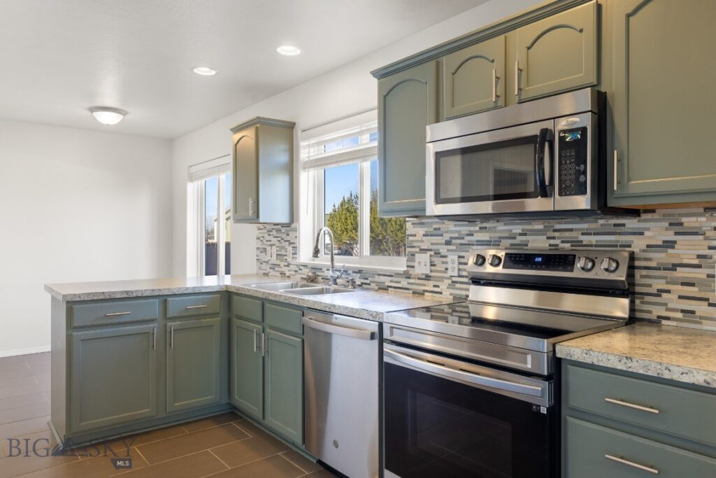 171 Meadow Brook Lane, Belgrade MT 59714