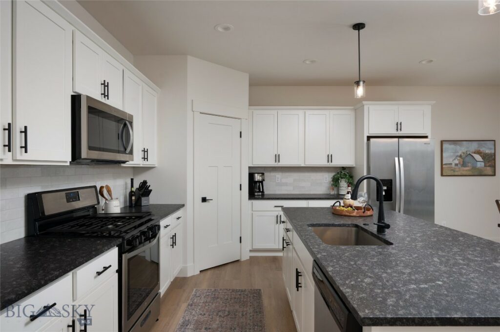 1710 Wyatt Earp Court, Belgrade MT 59714