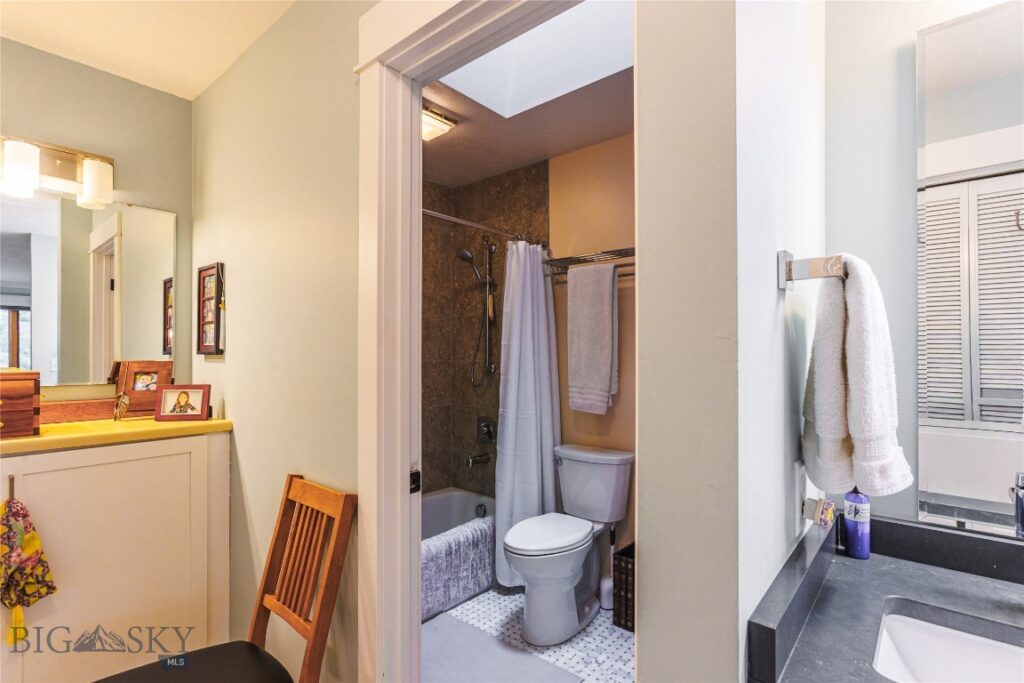 1711 S Black Avenue, Bozeman MT 59715