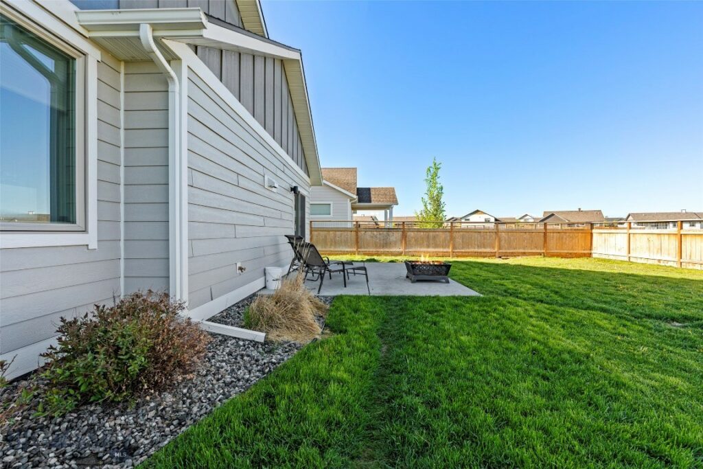 1711 Shelby Avenue, Belgrade MT 59714