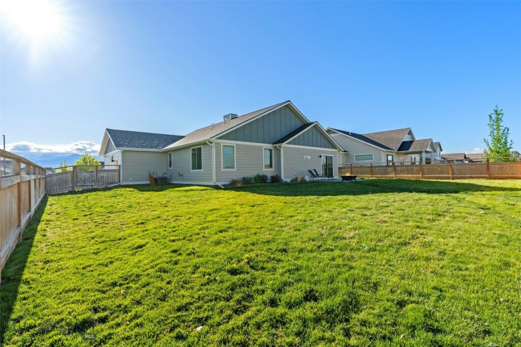 1711 Shelby Avenue, Belgrade MT 59714