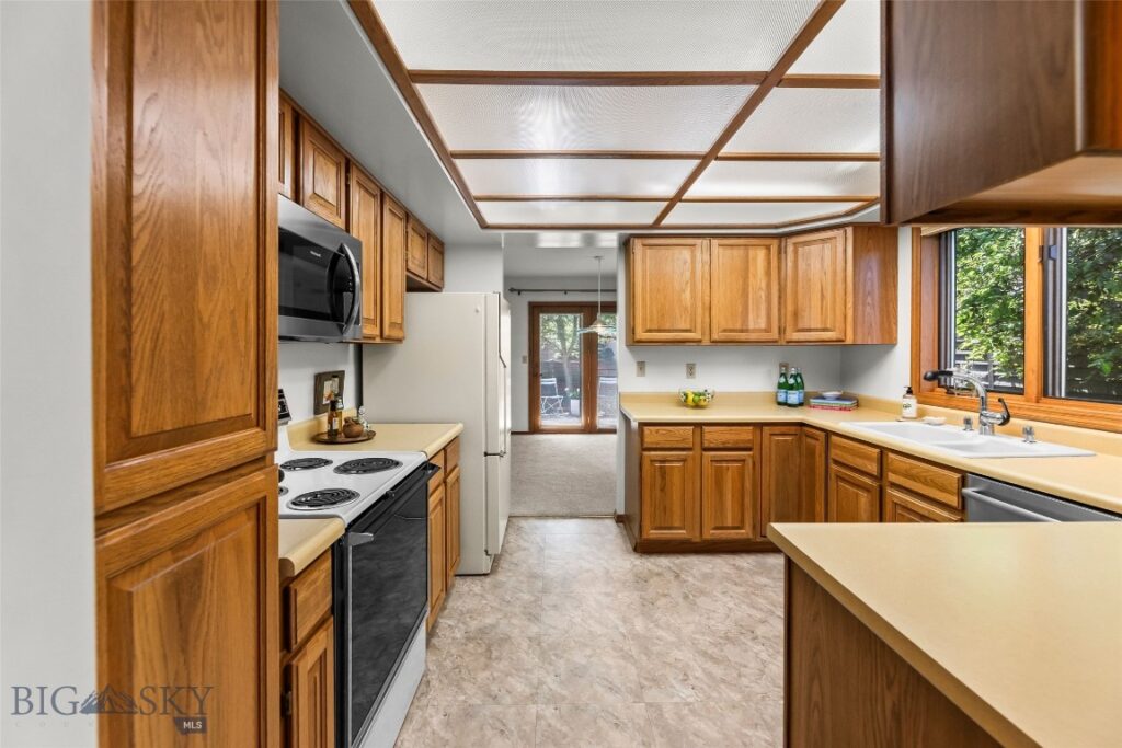1717 S Black Avenue, Bozeman MT 59715