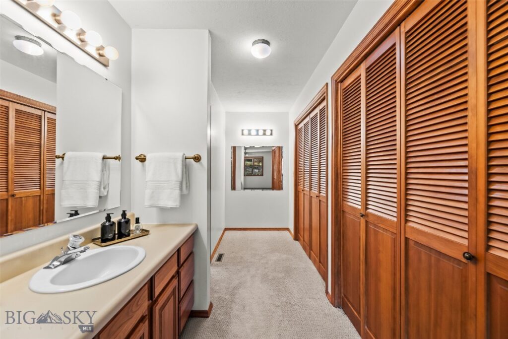 1717 S Black Avenue, Bozeman MT 59715