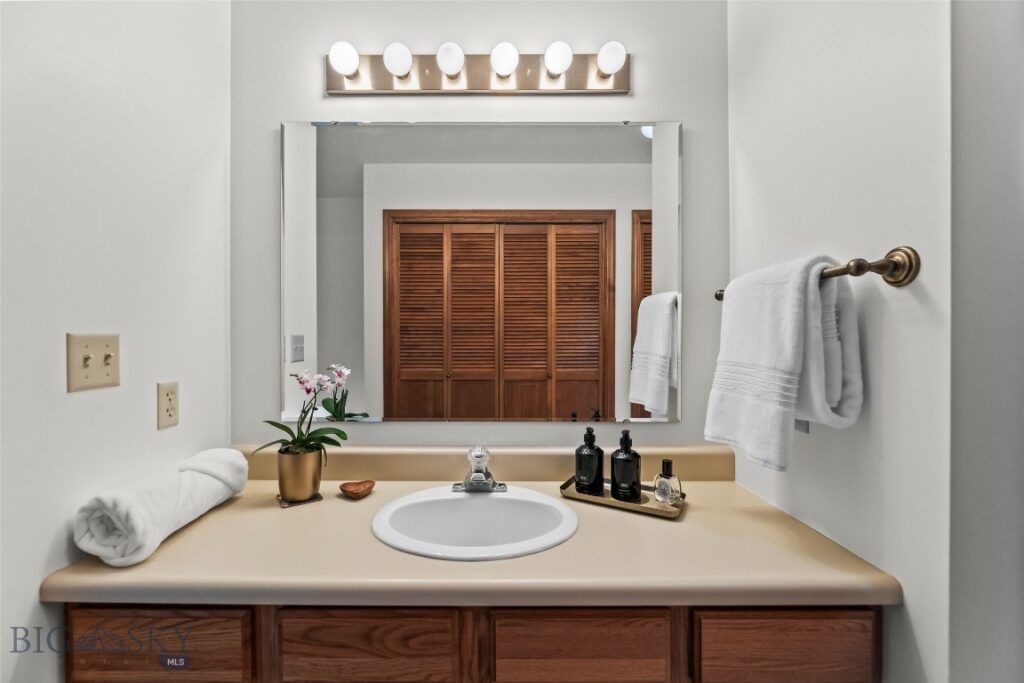 1717 S Black Avenue, Bozeman MT 59715