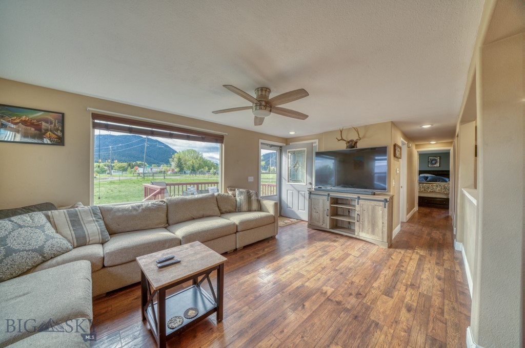172 Canyon View Drive, Livingston MT 59047