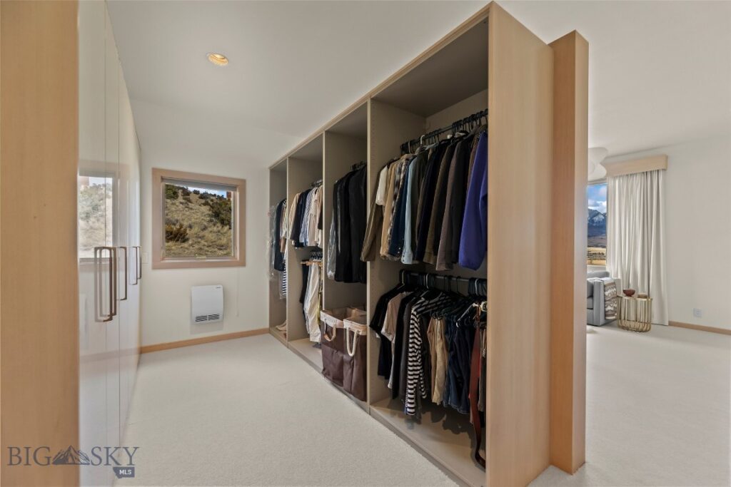 173 Spring Creek Hills Road, Livingston MT 59047