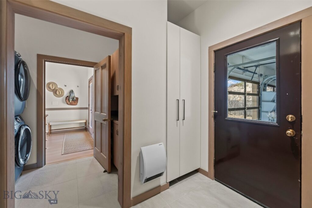 173 Spring Creek Hills Road, Livingston MT 59047