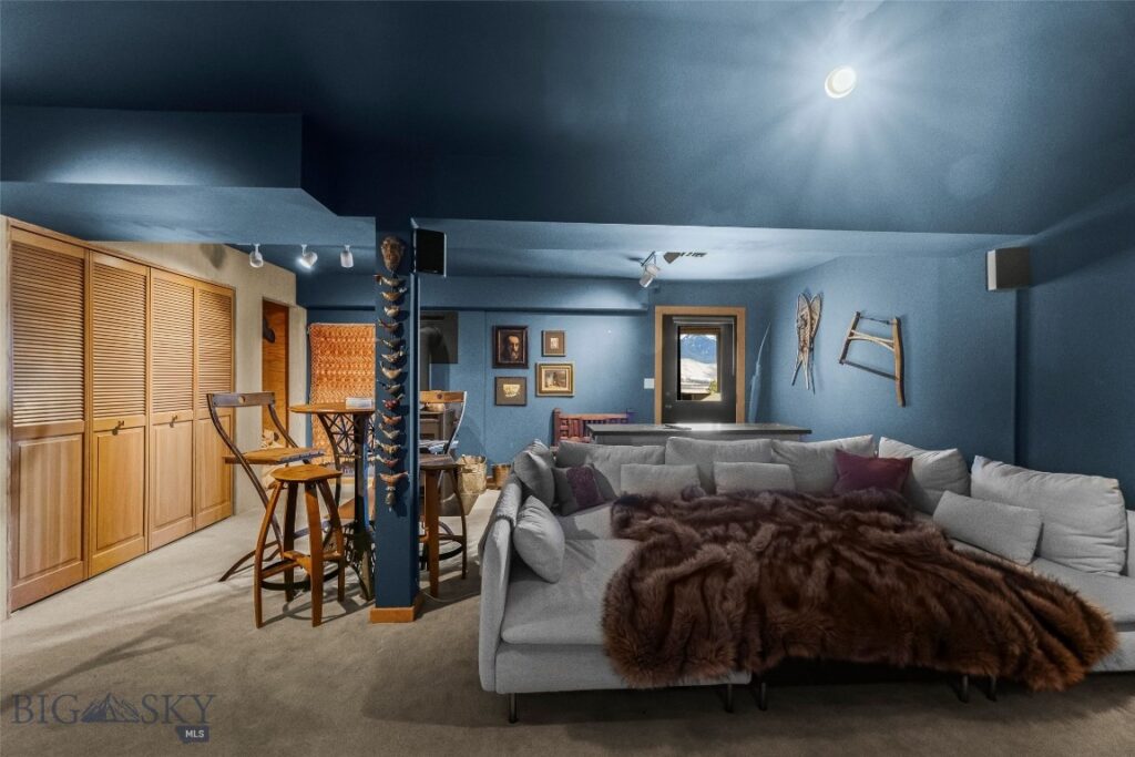 173 Spring Creek Hills Road, Livingston MT 59047