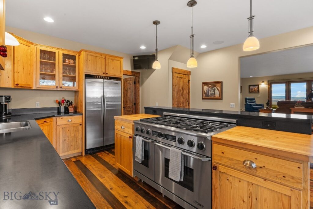 17630 Rocky Mountain Road, Belgrade MT 59714