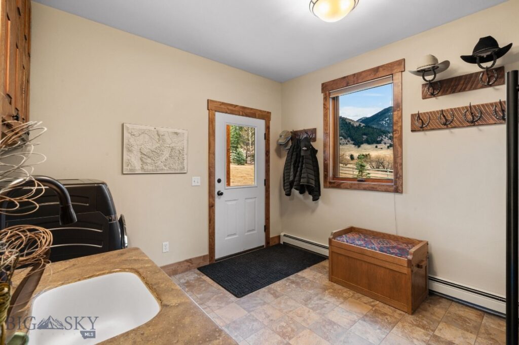 17630 Rocky Mountain Road, Belgrade MT 59714
