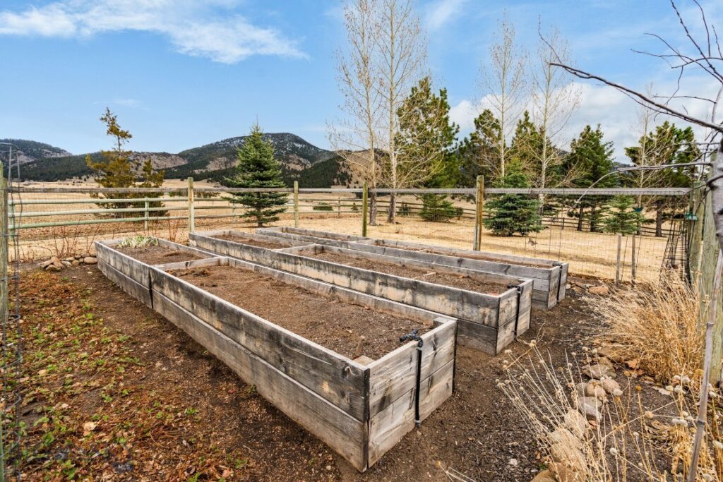 17630 Rocky Mountain Road, Belgrade MT 59714