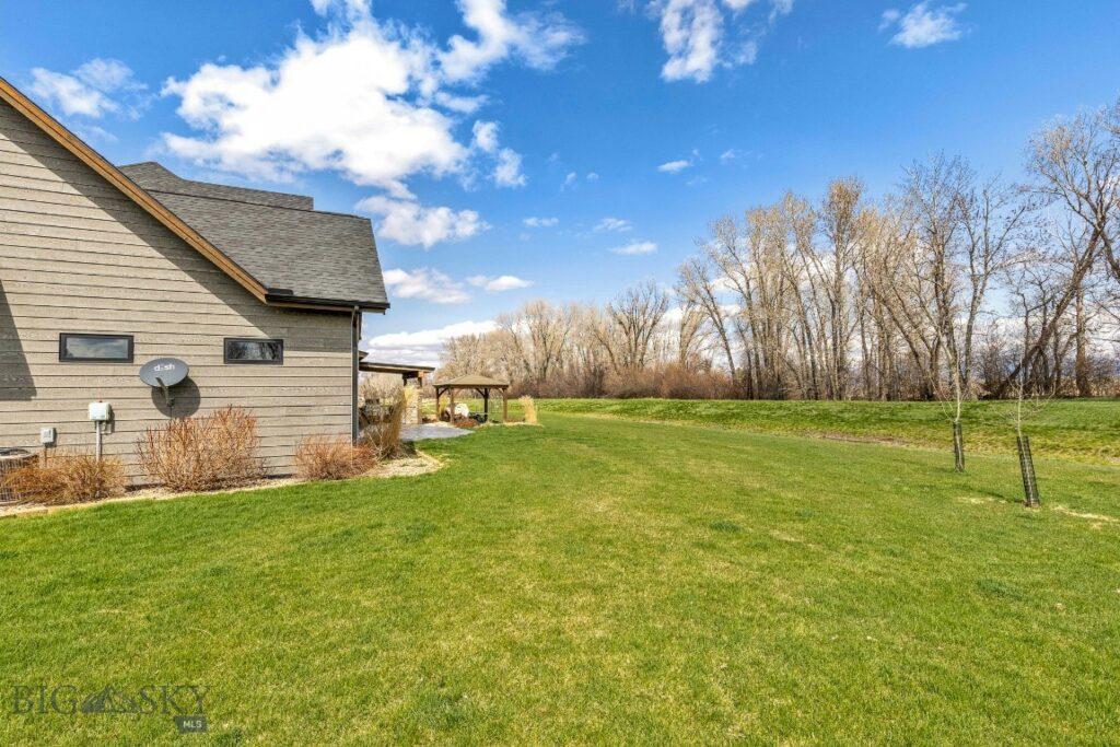 18 Moon Shadow Drive, Bozeman MT 59715