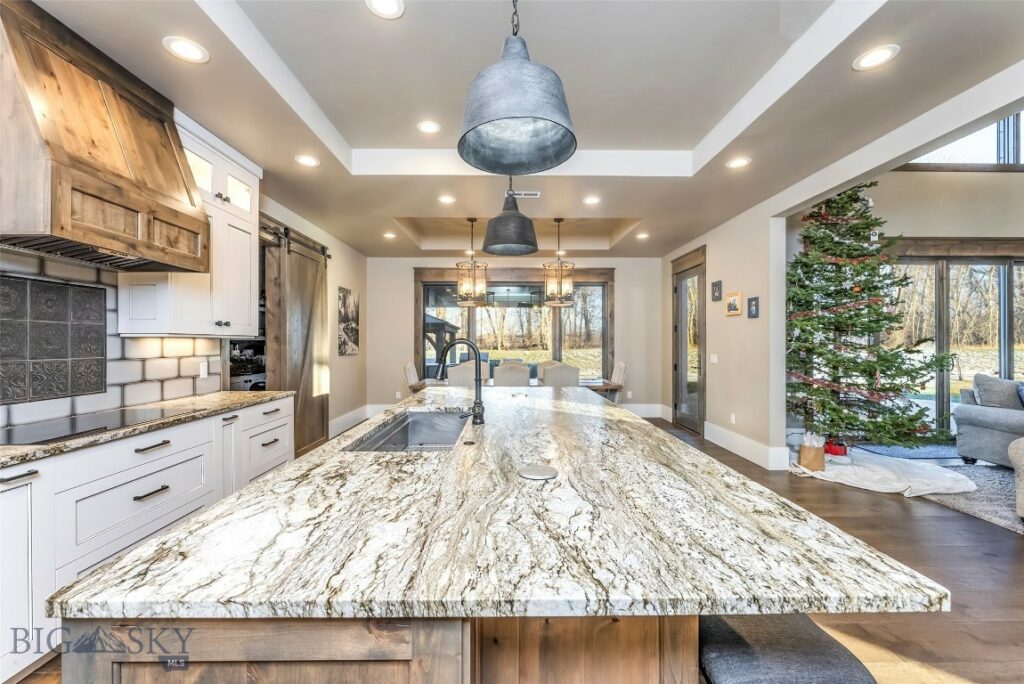 18 Moon Shadow Drive, Bozeman MT 59715