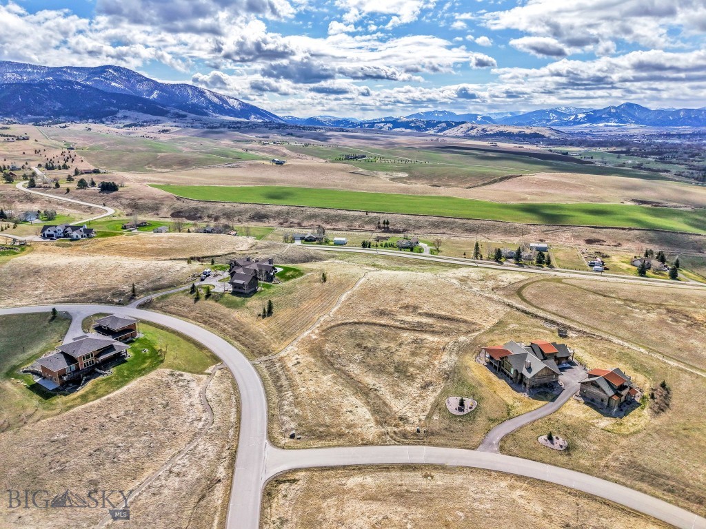 18 Moon Shadow Drive, Bozeman MT 59715