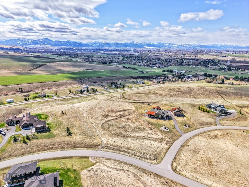 18 Moon Shadow Drive, Bozeman MT 59715