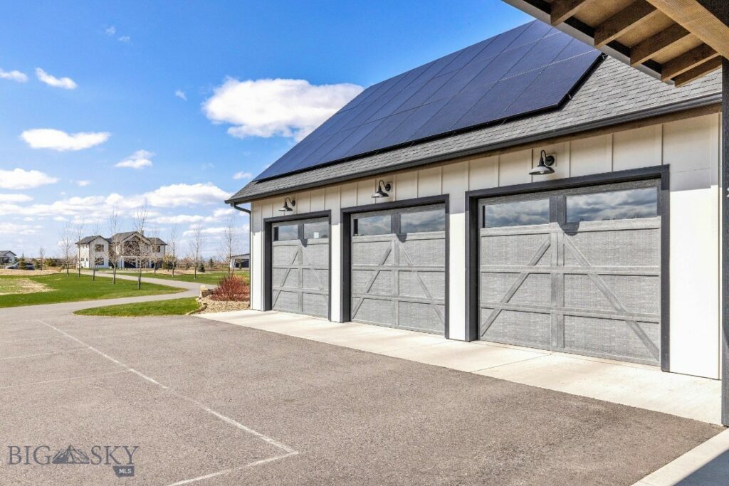 18 Moon Shadow Drive, Bozeman MT 59715