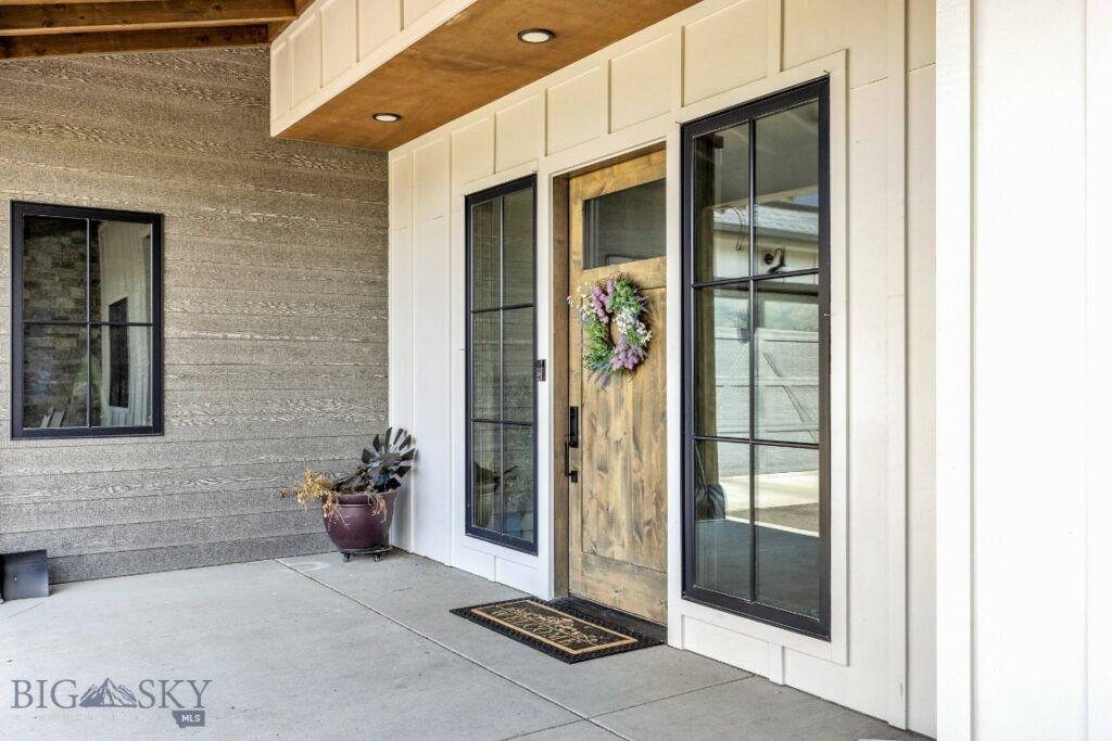 18 Moon Shadow Drive, Bozeman MT 59715