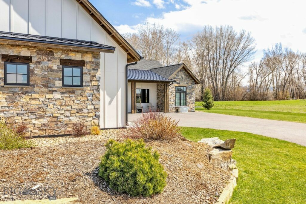 18 Moon Shadow Drive, Bozeman MT 59715