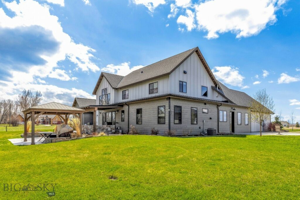 18 Moon Shadow Drive, Bozeman MT 59715