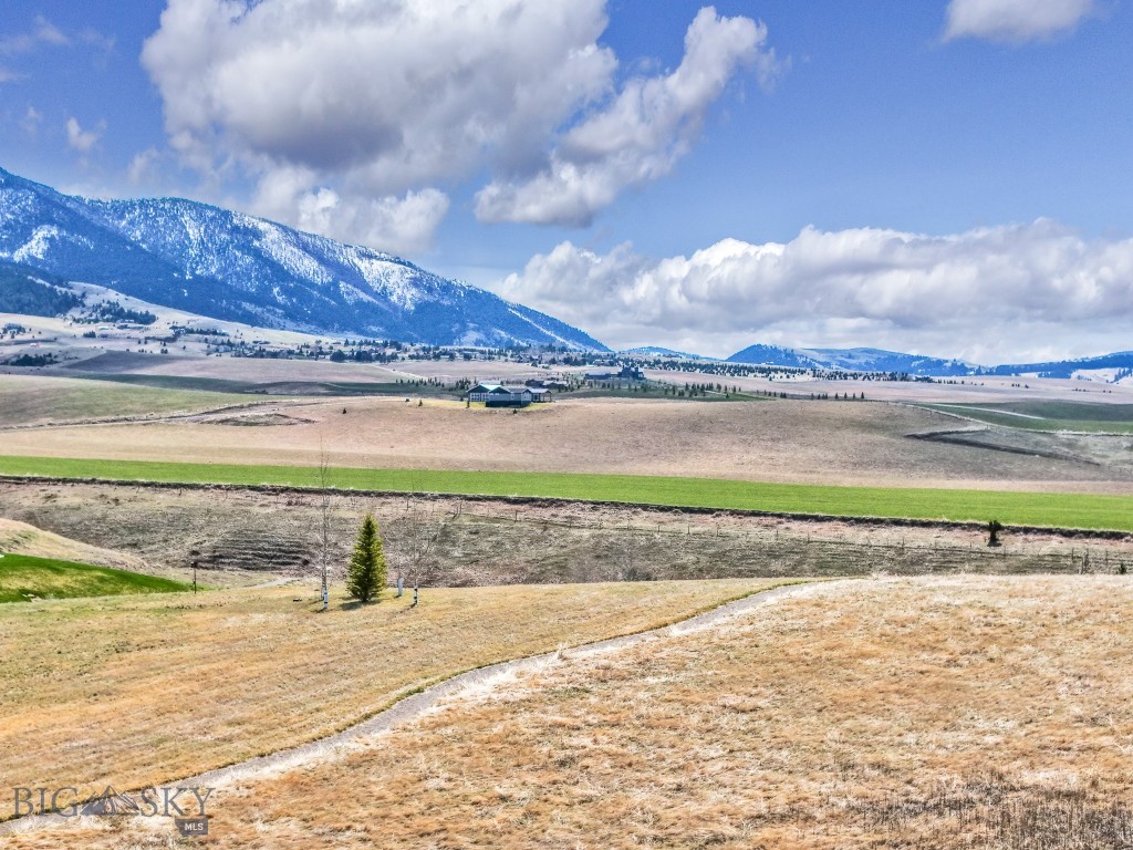 18 Moon Shadow, Bozeman MT 59715